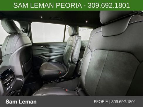 New 2025 Jeep Grand Cherokee L Altitude image 24