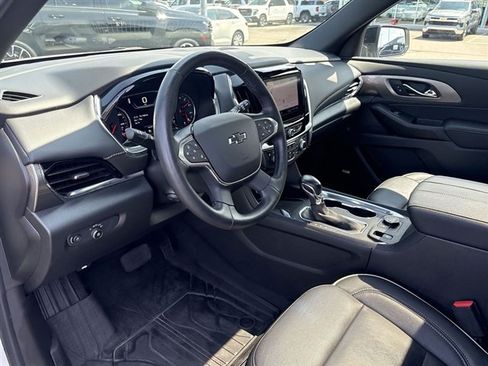 Used 2022 Chevrolet Traverse Premier w/ Redline Edition FWD image 10