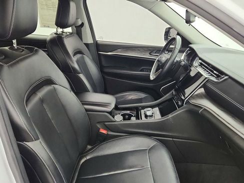 Used 2022 Jeep Grand Cherokee L Limited image 23