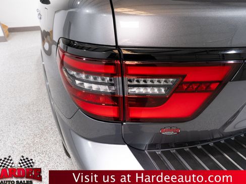 Used 2023 Nissan Armada SL w/ Midnight Edition Package image 9