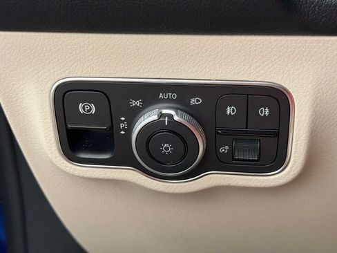 Certified 2026 Mercedes-Benz GLB 250 4MATIC image 21