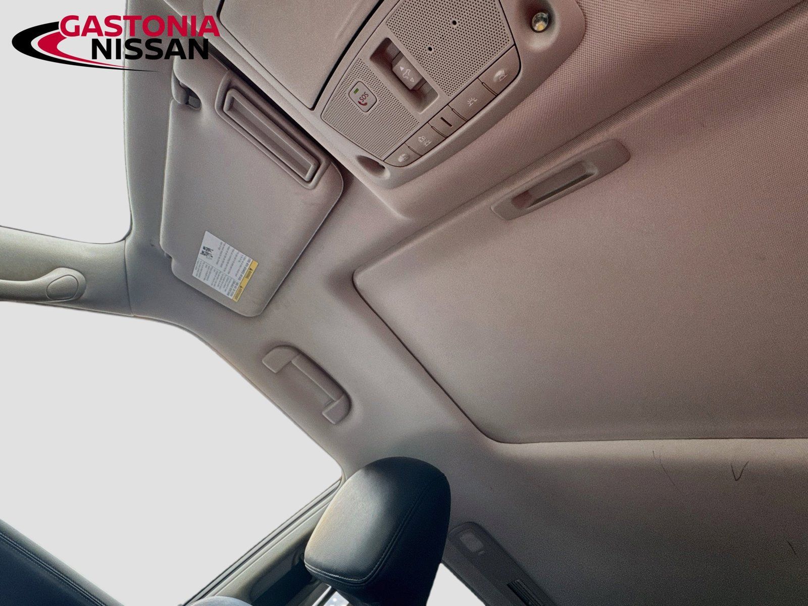 Used 2022 Nissan Armada SL w/ Captain's Chairs Package RWD image 30