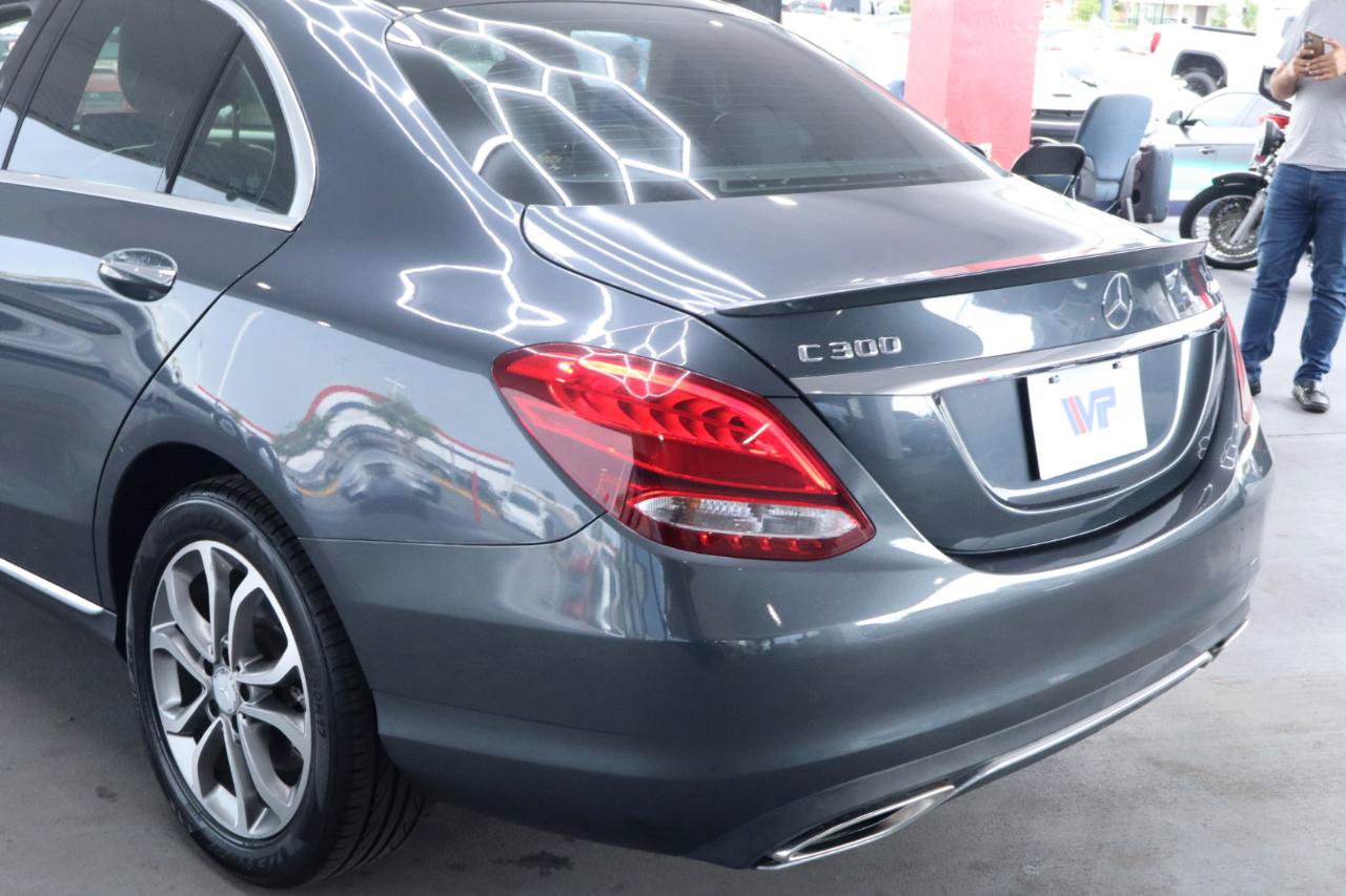 Used 2016 Mercedes-Benz C 300 4MATIC Sedan image 9