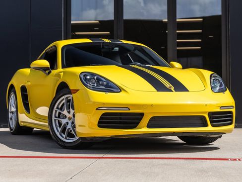 Certified 2019 Porsche 718 Cayman RWD image 6