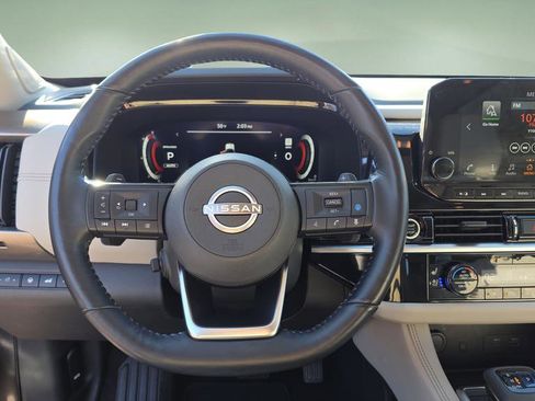 Used 2022 Nissan Pathfinder Platinum w/ Cargo Package image 23