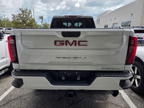 Used 2024 GMC Sierra 2500 Denali w/ Denali Reserve Package AWD/4WD image 5