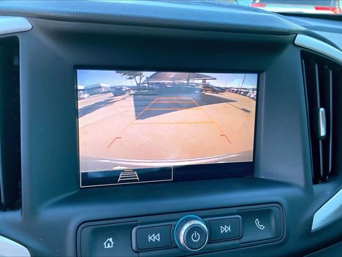 Used 2024 GMC Terrain SLE w/ Elevation Edition FWD image 25
