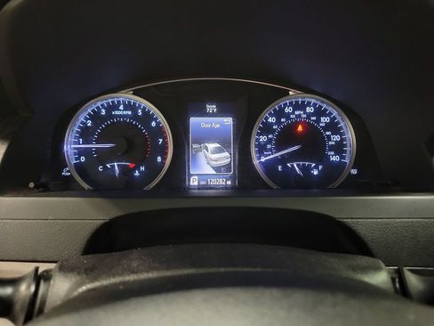 Used 2016 Toyota Camry LE FWD image 24
