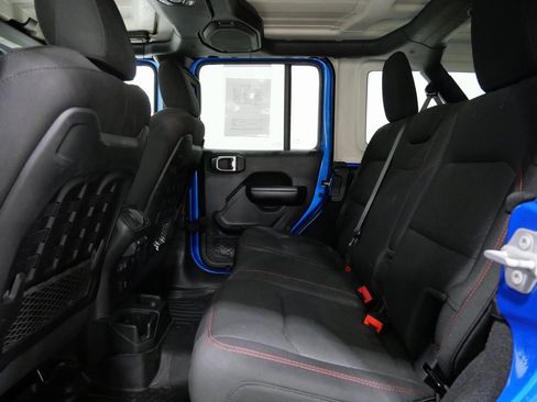 Used 2021 Jeep Wrangler Unlimited Rubicon w/ Xtreme Recon 35" Tire Package image 26