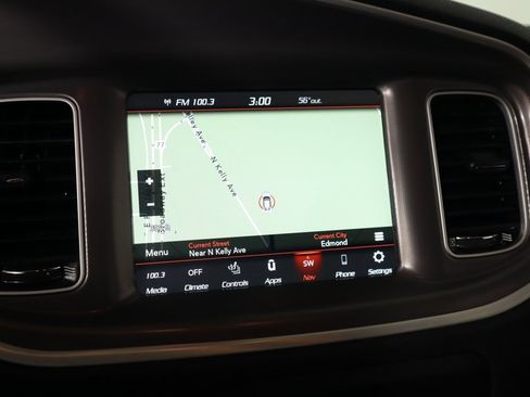 Used 2021 Dodge Charger SXT w/ Driver Convenience Group image 7