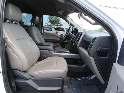 Used 2022 Ford F250 XL w/ Power Equipment Group AWD/4WD image 45