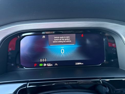 Used 2025 Volkswagen Atlas Cross Sport SE image 17