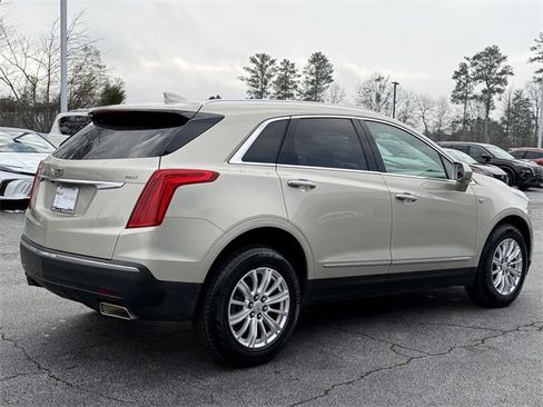 Used 2017 Cadillac XT5 FWD image 26