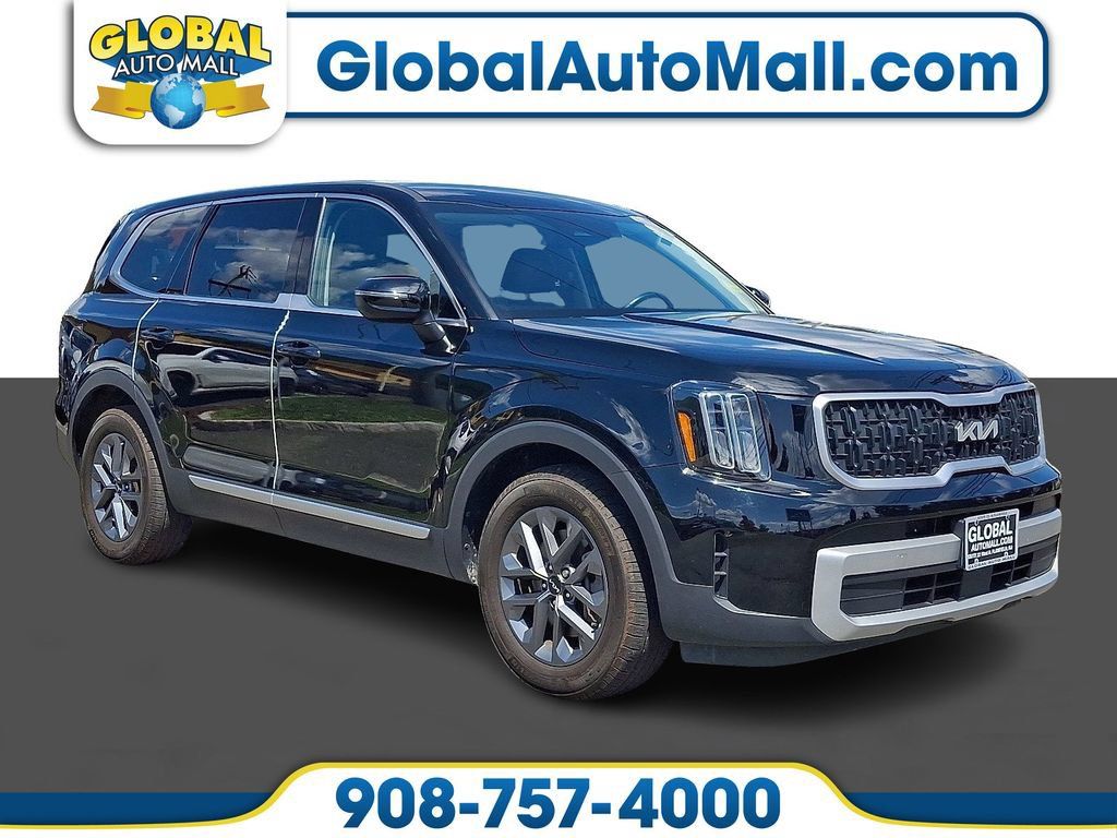 Used 2024 Kia Telluride LX AWD/4WD image 1