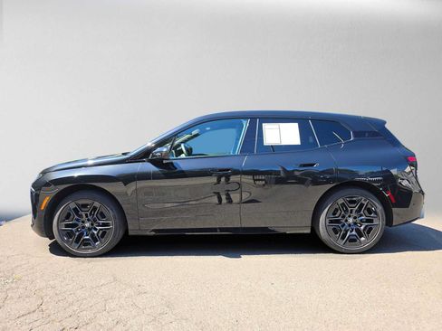 Used 2026 BMW iX xDrive60 w/ M Sport Package AWD/4WD image 32