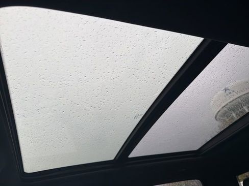 New 2026 RAM 1500 Laramie AWD/4WD image 18