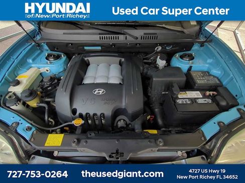 Used 2004 Hyundai Santa Fe GLS FWD image 13