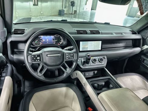 Used 2023 Land Rover Defender 110 X-Dynamic SE AWD/4WD image 19