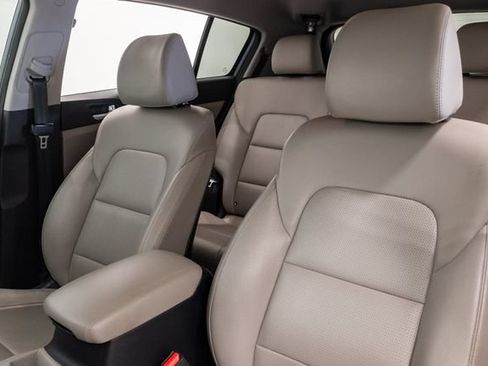 Used 2020 Kia Sportage EX FWD image 9