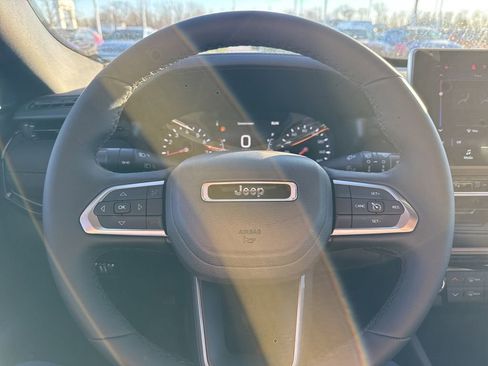 New 2026 Jeep Compass Altitude image 11