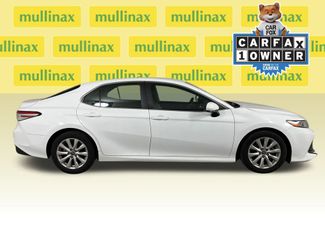 Used 2018 Toyota Camry LE video 2