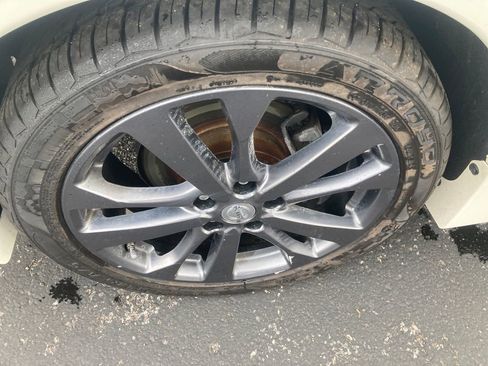 Used 2017 Nissan Altima 2.5 SR FWD image 35