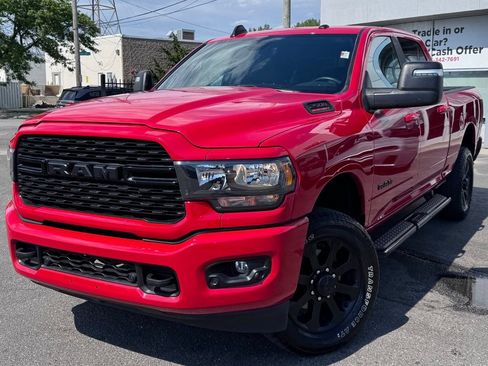 Used 2024 RAM 2500 Big Horn w/ Night Edition AWD/4WD image 3