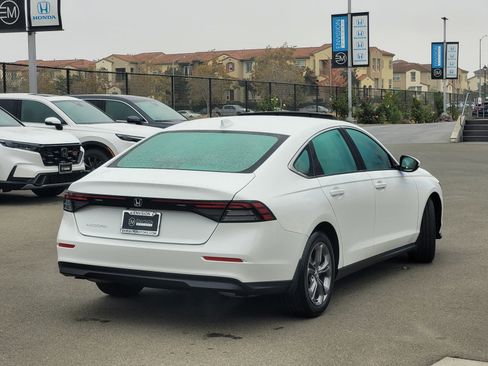 Certified 2024 Honda Accord EX image 5