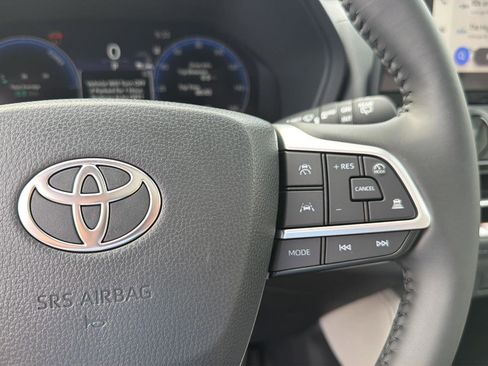 New 2026 Toyota Grand Highlander AWD Hybrid image 24