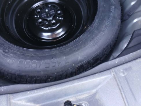 Used 2018 Nissan Rogue S AWD/4WD image 16