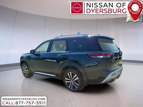Used 2025 Nissan Pathfinder Platinum w/ Cargo Package FWD image 5
