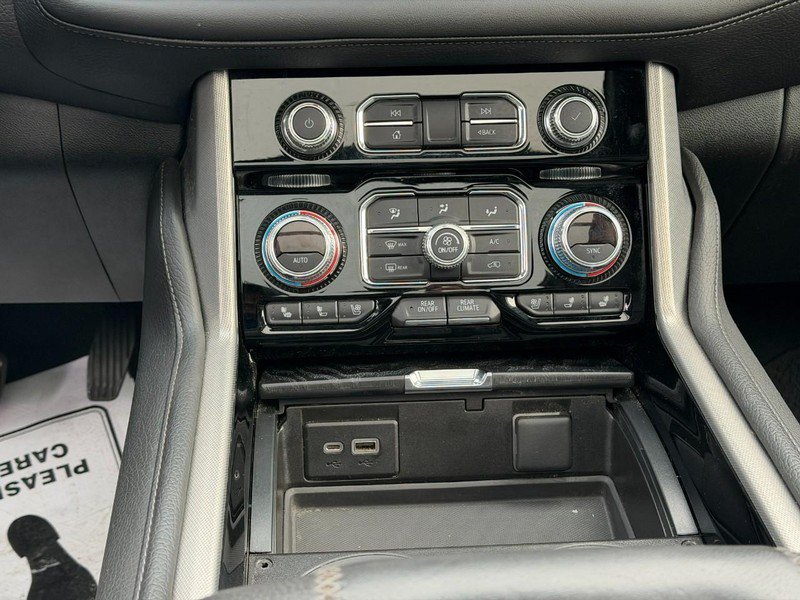 Used 2021 GMC Yukon Denali AWD/4WD image 17