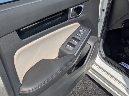 Used 2024 Honda Civic EX-L image 14