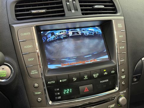 Used 2011 Lexus IS 250C w/ Luxury Pkg RWD image 41