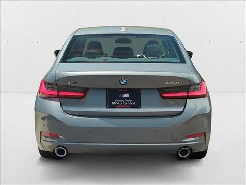 Used 2025 BMW 330i xDrive Sedan w/ Convenience Package image 7