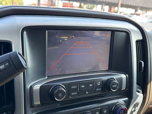 Used 2014 GMC Sierra 1500 SLT w/ SLT Crew Cab Value Package AWD/4WD image 19