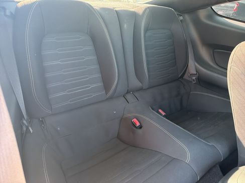 Used 2016 Ford Mustang GT RWD image 19