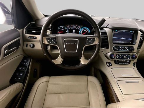Used 2019 GMC Yukon XL Denali w/ Denali Ultimate Package RWD image 6