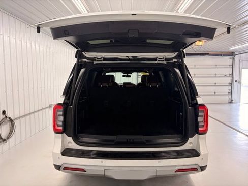 Used 2022 Ford Expedition Max Limited AWD/4WD image 5