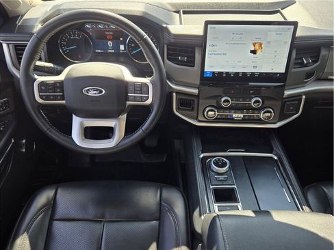Used 2022 Ford Expedition XLT RWD image 26
