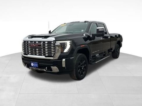 Used 2024 GMC Sierra 2500 Denali w/ Technology Package image 3