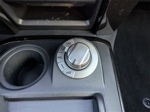 Used 2019 Toyota 4Runner Limited image 18