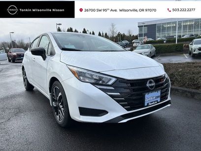 New 2025 Nissan Versa SR w/ Trunk Package