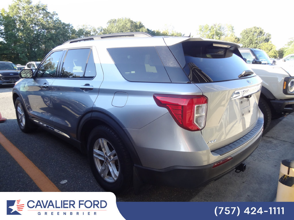 Used 2021 Ford Explorer XLT RWD image 4