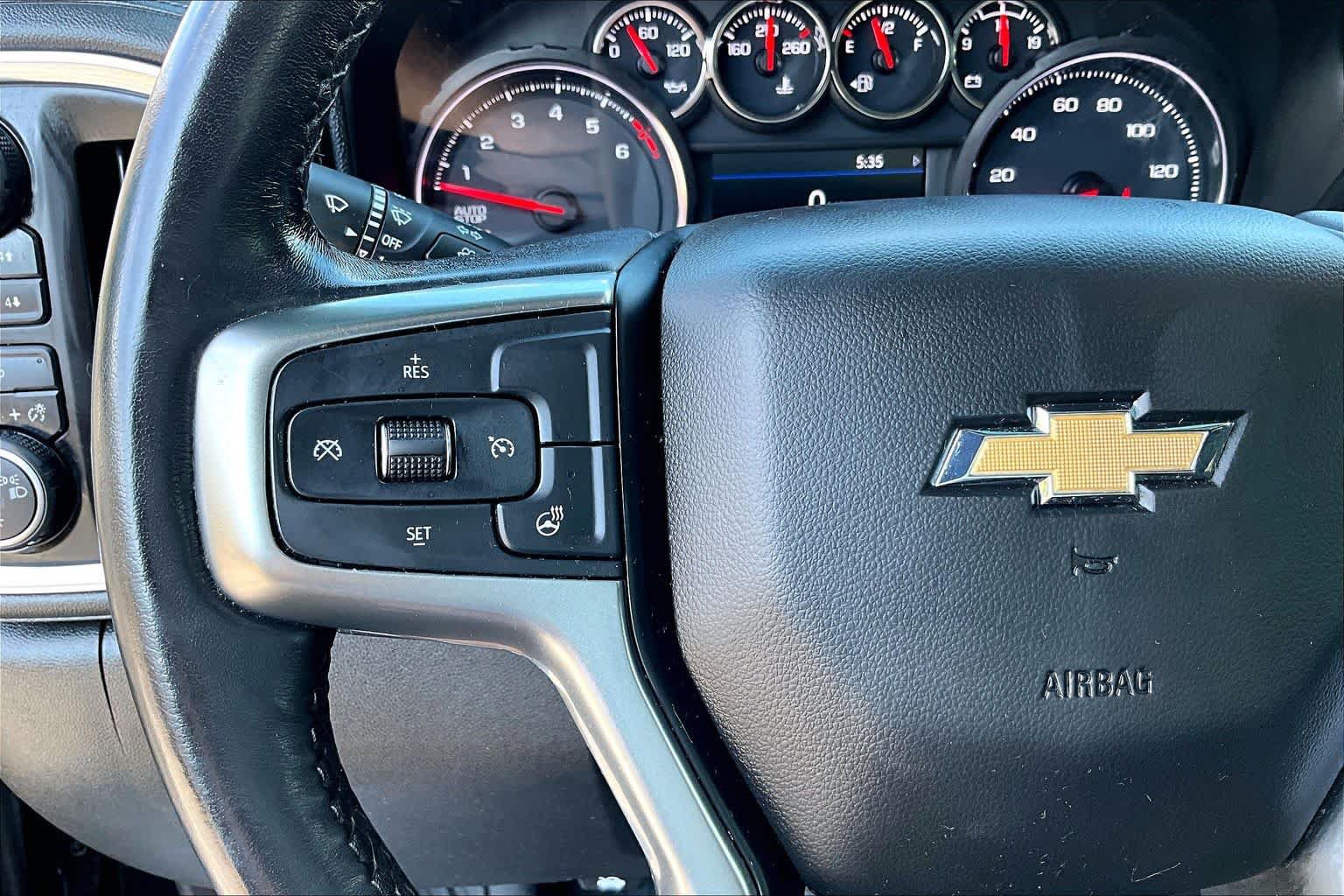 Used 2021 Chevrolet Silverado 1500 LT w/ Z71 Off-Road Package AWD/4WD image 44