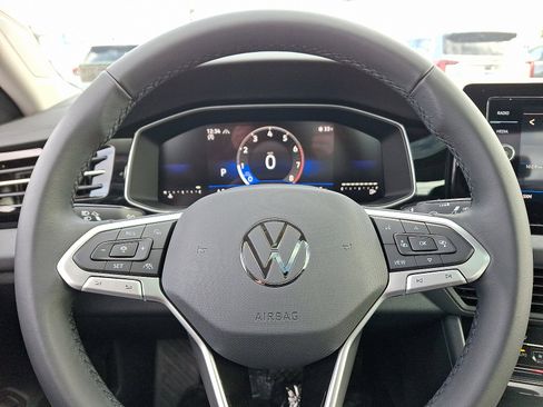 New 2026 Volkswagen Jetta SE image 9