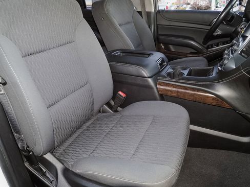 Used 2019 Chevrolet Tahoe LS image 19