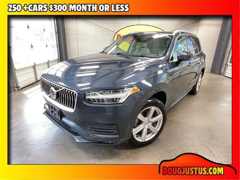 Used 2022 Volvo XC90 T5 Momentum AWD/4WD image 1