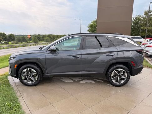 Used 2025 Hyundai Tucson SEL AWD/4WD image 6