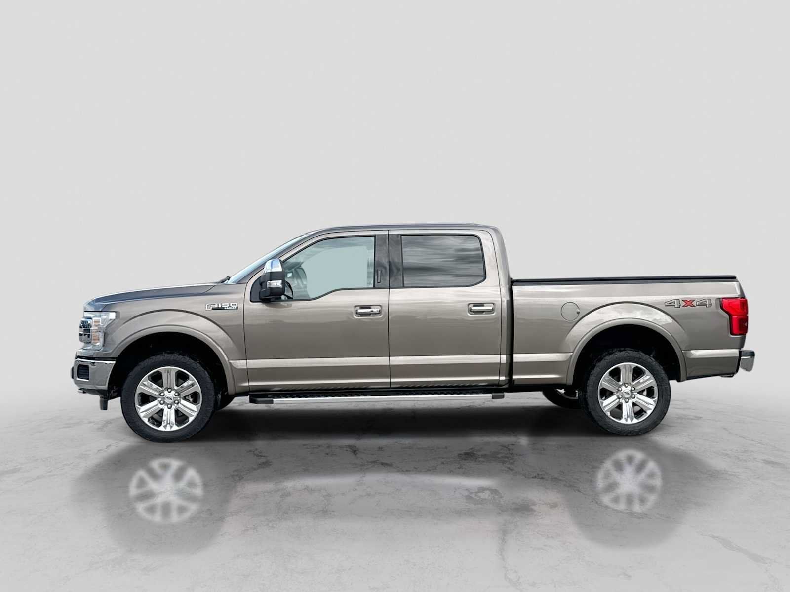 Used 2018 Ford F150 Lariat w/ Equipment Group 502A Luxury AWD/4WD image 2